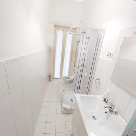 Bed A Cavour בית הארחה