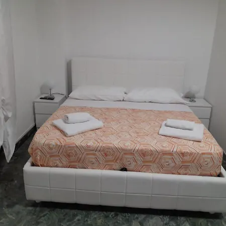 Bed A Cavour בית הארחה