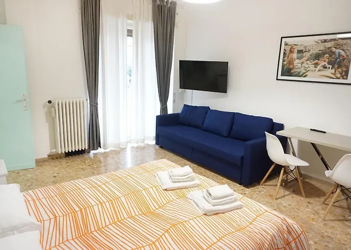 招待所 Bed A Cavour 3*