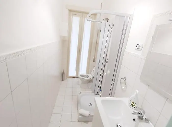 Bed A Cavour Pensjonat