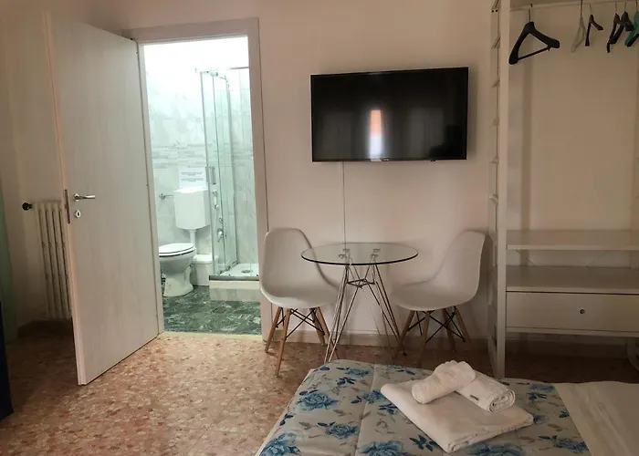 Bed A Cavour 招待所 加埃塔